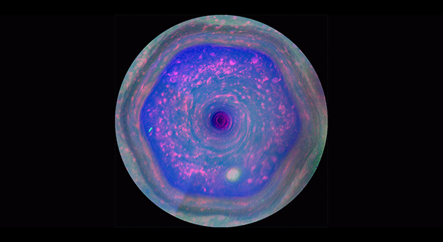 L’énorme tempête hexagonale de Saturne pourrait être une “immense tour”