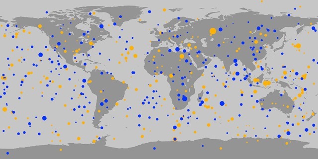 Une carte présentant la fréquence des impacts de petits astéroïdes sur la Terre