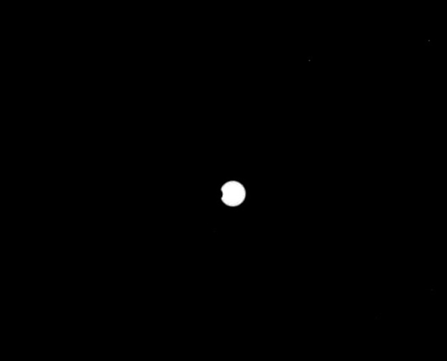 Phobos éclipse le Soleil sur Mars.
