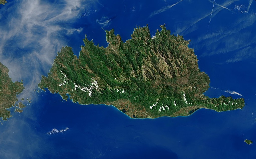 Corsica : la beauté d’une ile fragile surveillée de l’espace
