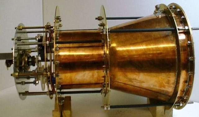 Un document de la NASA révèle que le propulseur EM Drive, qui viole les lois de la physique, fonctionne vraiment (MAJ 19.11)