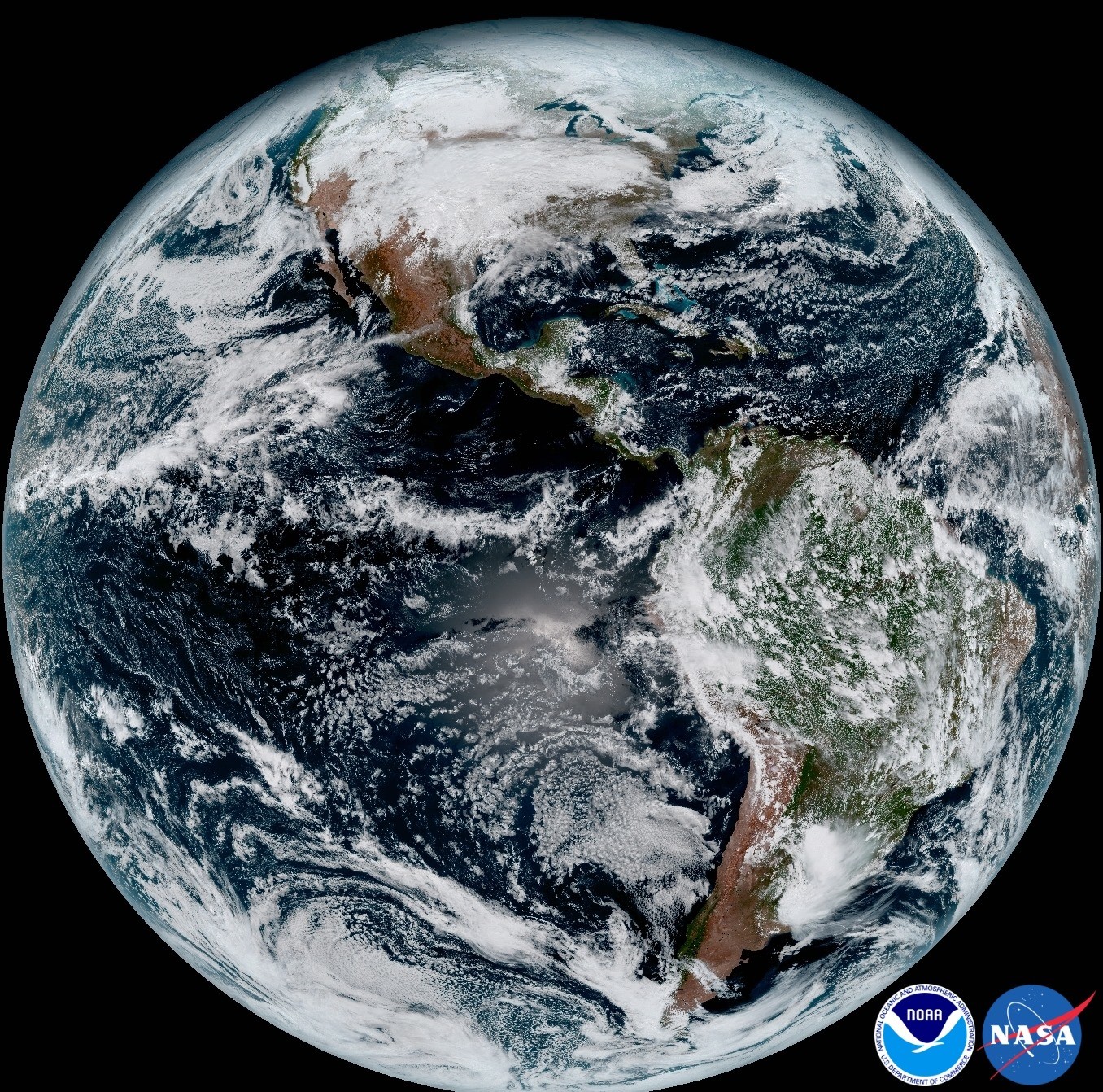De somptueuses images de la Terre en provenance d’un nouveau satellite de prévisions météorologiques