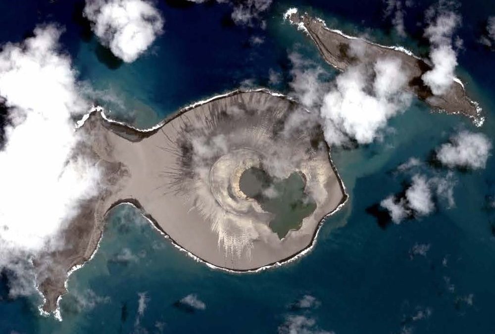 Pourquoi cette île volcanique temporaire intéresse tant la NASA ?