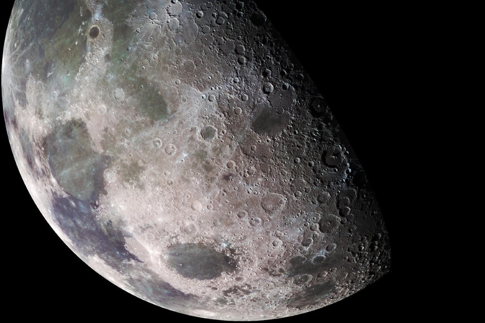 La découverte de granite sous un ancien volcan lunaire confirme l’existence passée d’une activité volcanique sur la face cachée de la Lune