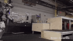 Aucune échappatoire possible : terrifiante vidéo du robot Atlas maitrisant le parkour