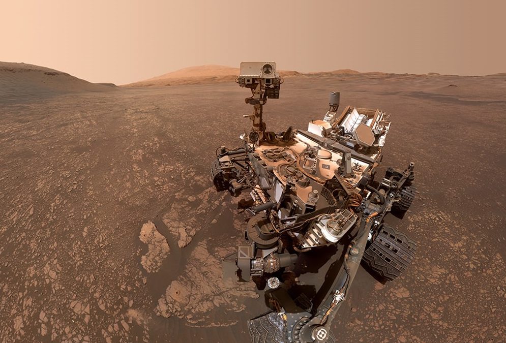 L’astromobile Curiosity détecte sur Mars des traces d’une forme de carbone qui, sur Terre, indique la vie