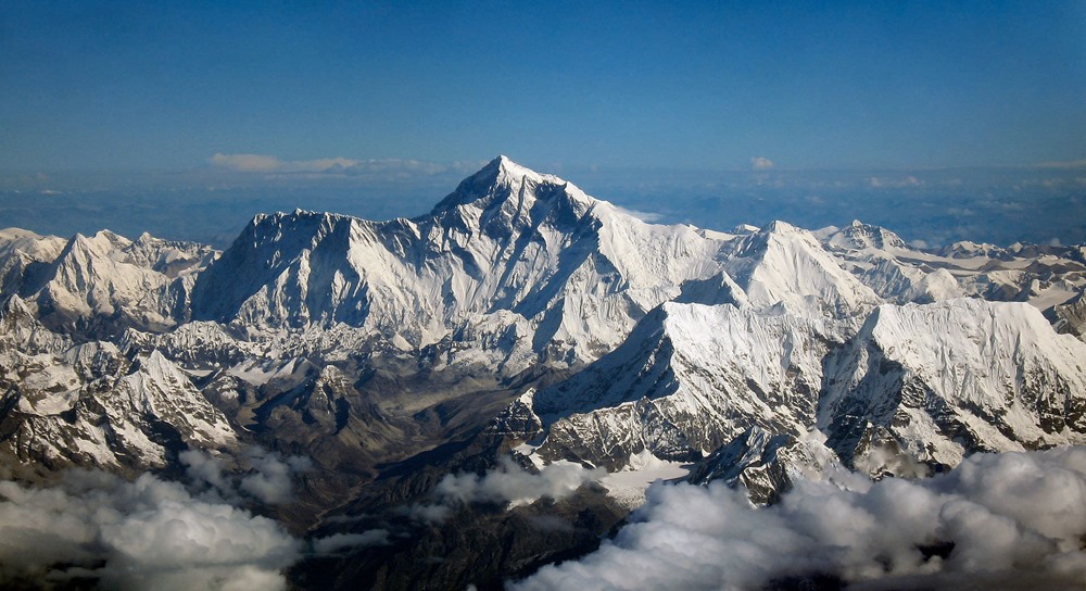 Le mont Everest est officiellement plus grand