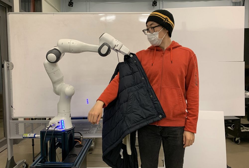 Un robot pour aider les humains à s’habiller