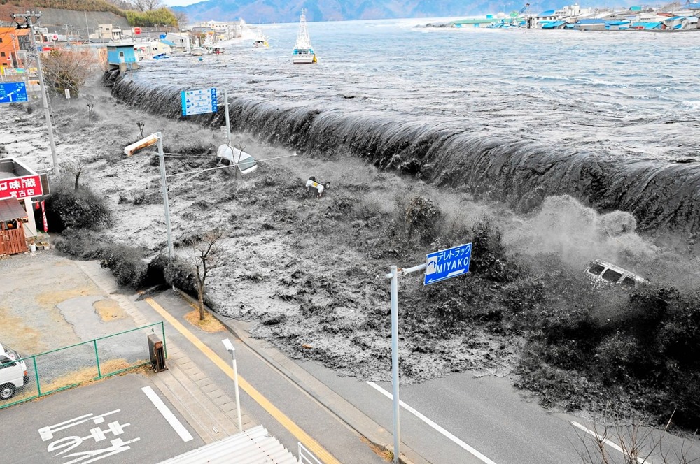 Accélérer l’alerte aux tsunamis grâce aux changements de gravité qui se propagent à la vitesse de la lumière