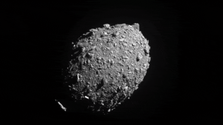 Mission réussie : la sonde DART de la NASA percute un astéroïde lors d’un test de défense planétaire
