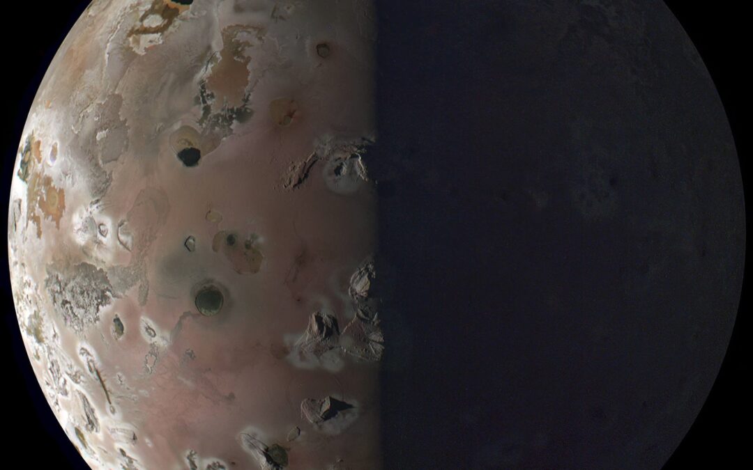 D’étranges îles découvertes par la NASA sur un lac de lave de la lune de Jupiter, Io