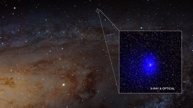 Deux étoiles photobombant la galaxie la plus proche se révèlent être deux immenses trous noirs en passe de fusionner