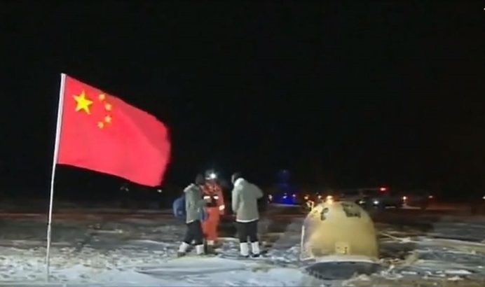 L’échantillonneur lunaire chinois a atterri en Mongolie avec de la poussière lunaire à bord